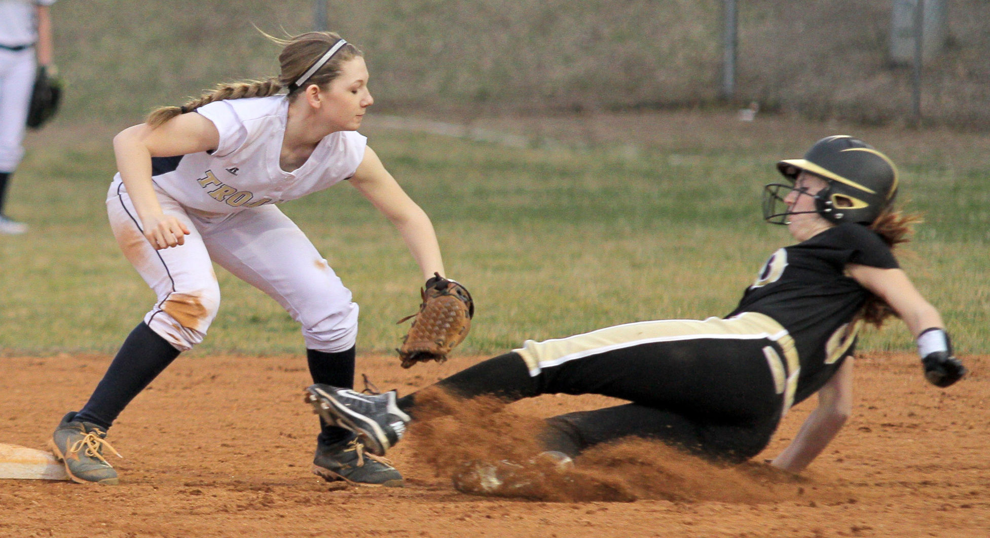 spl0312 HS softball roundup.jpg
